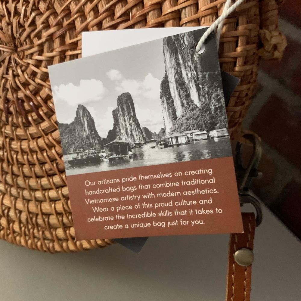 NWT woven rattan genuine leather canteen bag - Picture 7 of 9